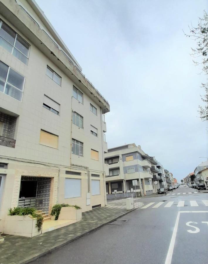 Vasco Da Gama Apartamento T2 Com Terraco Praia Da Barra กาฟันญา ดา นาซาเร ภายนอก รูปภาพ